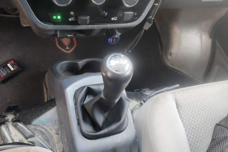 Used Jinbei Hiace X30 2021 1.5L Wealthy Van China VI Standard SWC15M Gear Lever