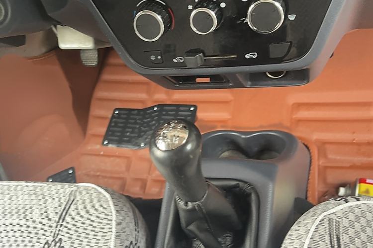 Used Jinbei Hiace X30 2021 1.5L Standard Version Central Air Conditioning EPS Edition Van China VI Emission Standard SWC15M Gear Lever