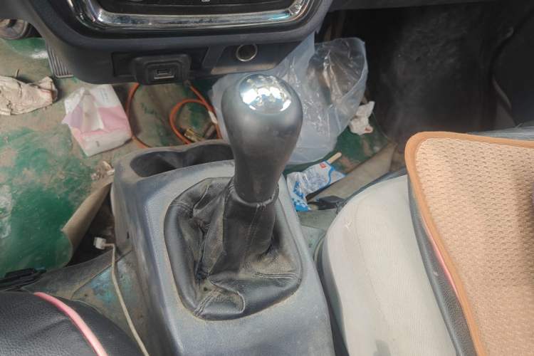 Used Jinbei Hiace X30 2021 1.5L Wealthy Single-Steaming Air-Conditioned Van China VI Standard SWC15M Gear Lever