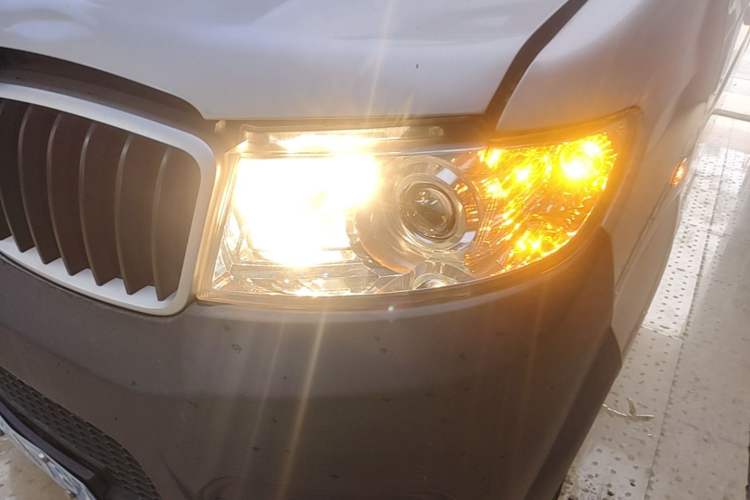 Used Jinbei Hiace X30 2021 1.5L Wealthy Van China VI Standard SWC15M Left Front Headlight