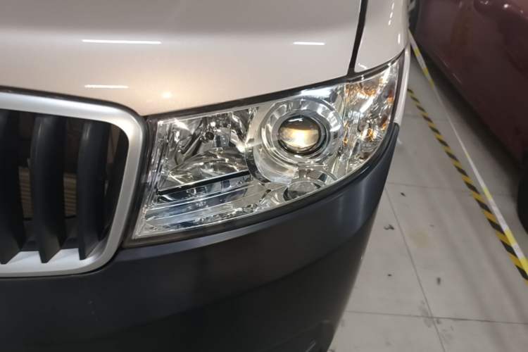 Used Jinbei Hiace X30 2021 1.5L Wealthy Edition Bus China VI Standard SWC15M Left Front Headlight