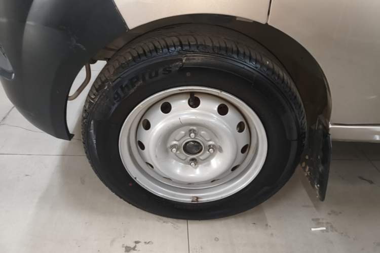 Used Jinbei Hiace X30 2021 1.5L Wealthy Edition Bus China VI Standard SWC15M Left Front Wheel Hub