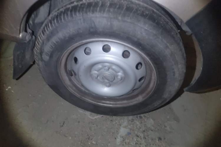 Used Jinbei Hiace X30 2021 1.5L Comfort Plus Central Air-Conditioned Van China VI Standard SWC15M Right Front Wheel Hub