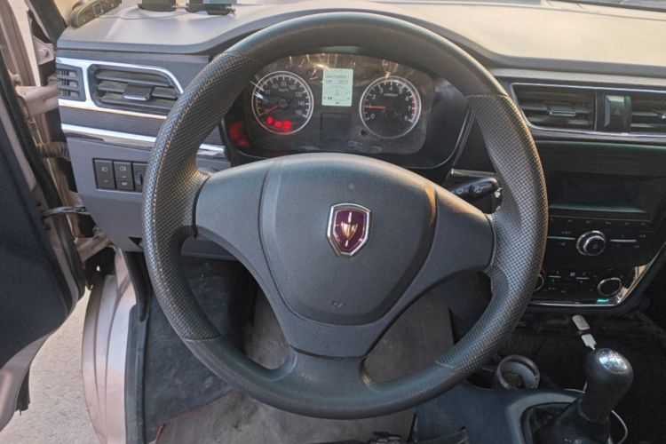 Used Jinbei Hiace X30 2021 1.5L Comfort Model Air-Conditioner-Free Version National VI Standard SWC15M Bus Steering Wheel
