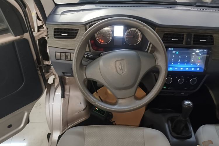 Used Jinbei Hiace X30 2021 1.5L Wealthy Edition Bus China VI Standard SWC15M Steering Wheel
