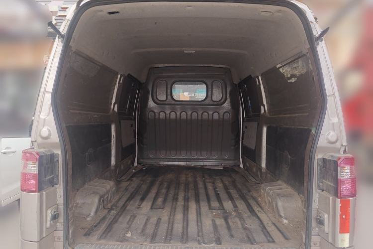 Used Jinbei Hiace X30 2021 1.5L Wealthy Single-Steaming Air-Conditioned Van China VI Standard SWC15M Trunk