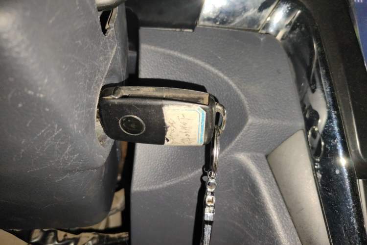 Used Jinbei Hiace X30 2021 1.5L Comfort Model Base Version (No Air Conditioning) Van China VI Standard SWC15M Vehicle Key