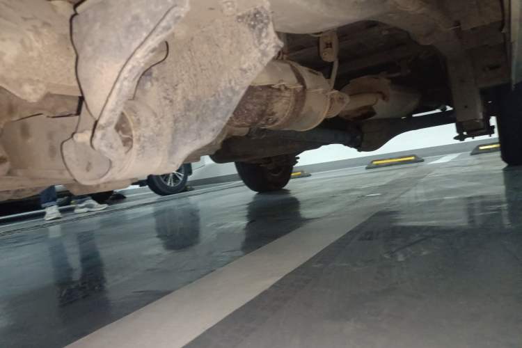 Used Jinbei Hiace X30 2021 1.5L Wealthy Van China VI Standard SWC15M Chassis Front Left