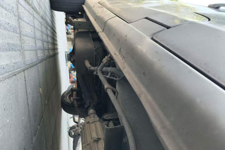 Used Jinbei Hiace X30 2021 1.5L Business-Class Central Air-Conditioned Coach China VI Standard Model SWC15M Chassis Front Right
