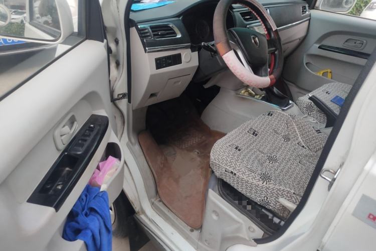 Used Jinbei Hiace X30 2021 1.5L Comfort Plus Central Air-Conditioned Van China VI Standard SWC15M Driver Seat