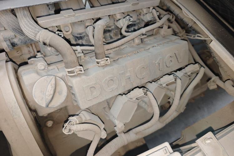 Used Jinbei Hiace X30 2021 1.5L Wealthy Single-Steaming Air-Conditioned Van China VI Standard SWC15M Engine Bay