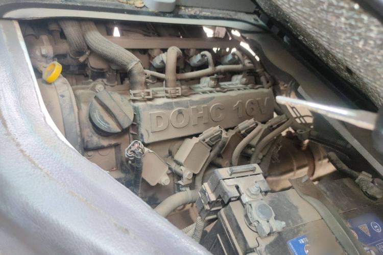 Used Jinbei Hiace X30 2021 1.5L Comfort Plus Central Air-Conditioned Van China VI Standard SWC15M Engine Bay