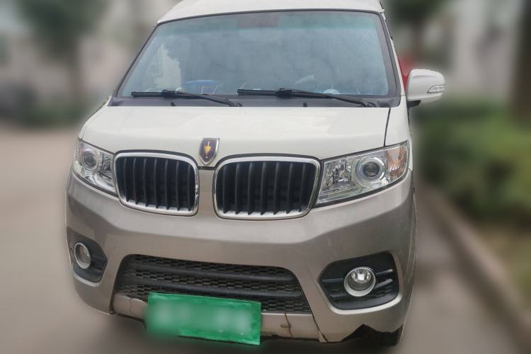 Used Jinbei Hiace X30 2021 1.5L Comfort Plus Central Air-Conditioned Van China VI Standard SWC15M Front