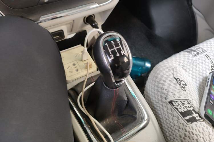 Used Jinbei Hiace X30 2021 1.5L Comfort Plus Central Air-Conditioned Van China VI Standard SWC15M Gear Lever
