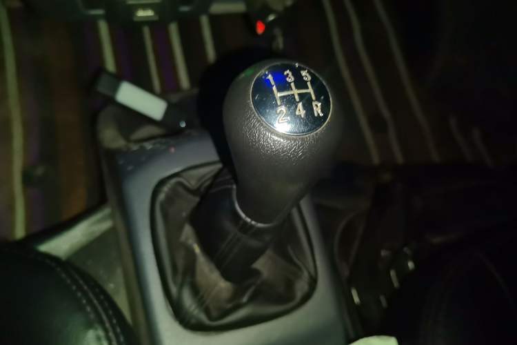 Used Jinbei Hiace X30 2021 1.5L Wealthy Single-Steaming Air-Conditioned Version Bus China VI Standard SWC15M Gear Lever