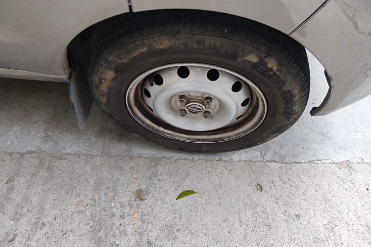 Used Jinbei Hiace X30 2021 1.5L Wealthy Edition Bus China VI Standard SWC15M Right Front Wheel Hub