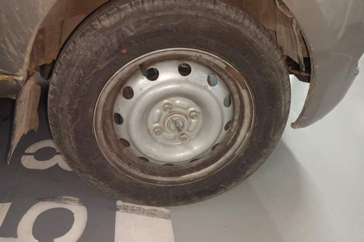 Used Jinbei Hiace X30 2021 1.5L Wealthy Van China VI Standard SWC15M Right Front Wheel Hub