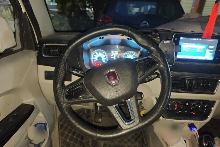 Used Jinbei Hiace X30 2021 1.5L Comfort Model Air-Conditioner-Free Version National VI Standard SWC15M Bus Steering Wheel