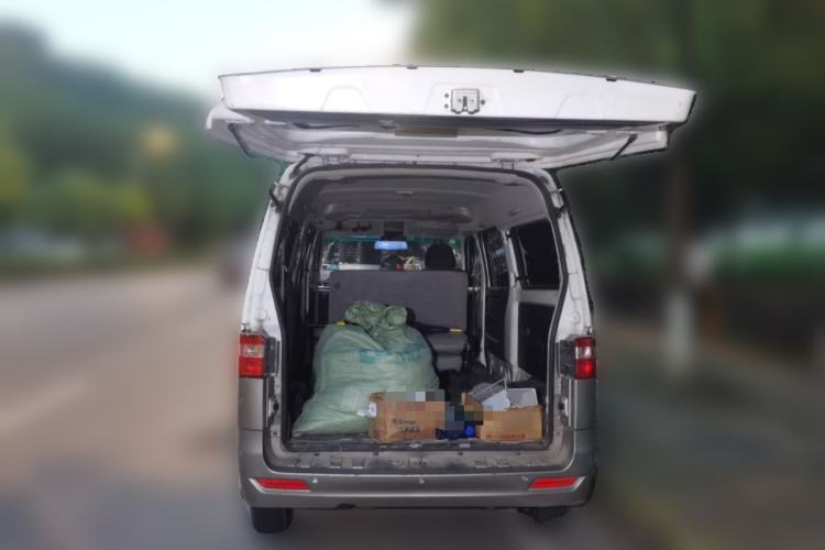 Used Jinbei Hiace X30 2021 1.5L Comfort-Grade Central Air-Conditioned Bus China VI Standard SWC15M Trunk