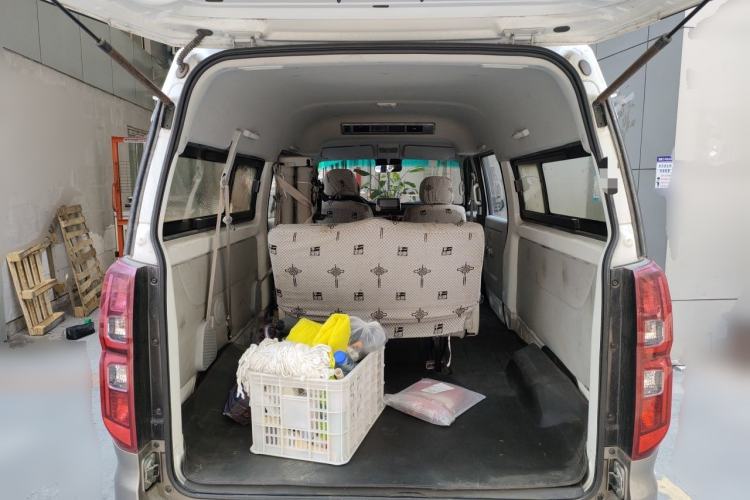 Used Jinbei Hiace X30 2021 1.5L Comfort Plus Central Air-Conditioned Van China VI Standard SWC15M Trunk