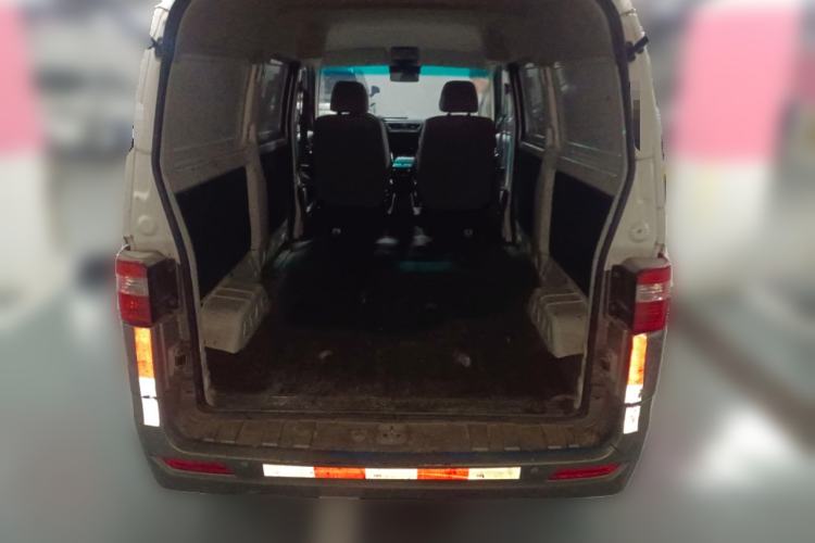 Used Jinbei Hiace X30 2021 1.5L Wealthy Van China VI Standard SWC15M Trunk