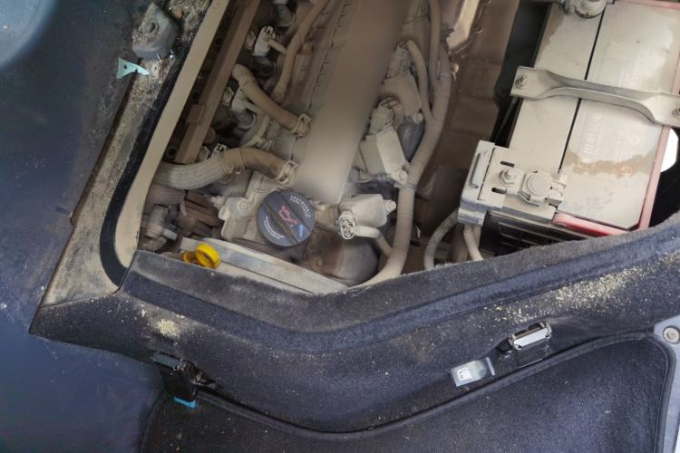 Used Jinbei Hiace X30 2021 1.5L Wealthy Edition Bus China VI Standard SWC15M Engine Bay Right