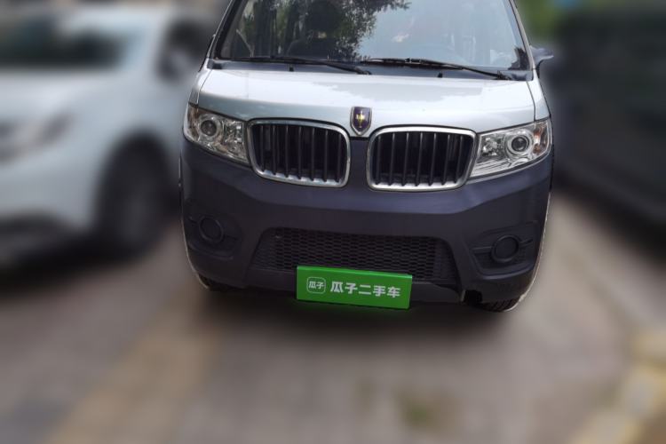 Used Jinbei Hiace X30 2021 1.5L Wealthy Edition Bus China VI Standard SWC15M Front