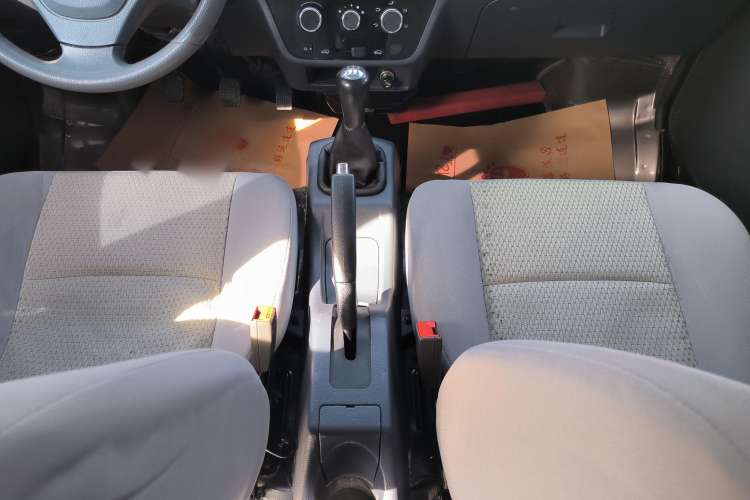 Used Jinbei Hiace X30 2021 1.5L Wealthy Edition Bus China VI Standard SWC15M Interior 4