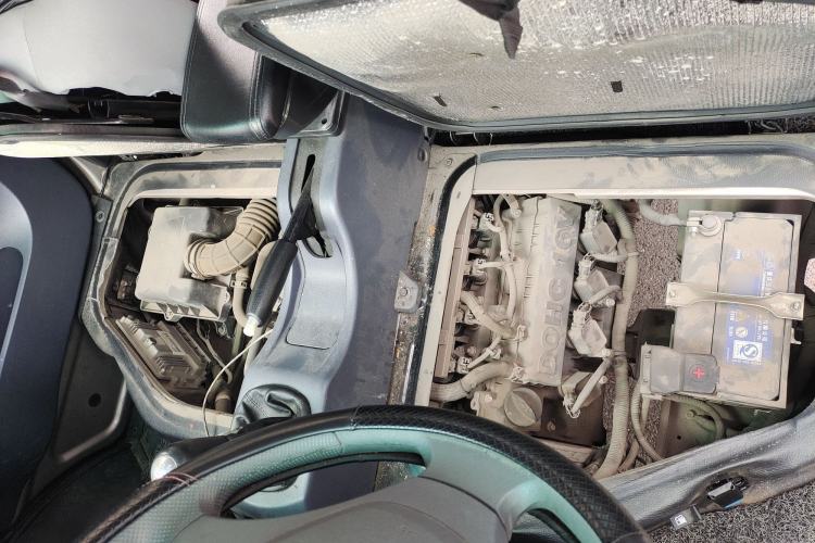 Used Jinbei Hiace X30 2021 1.5L Comfort Model Air-Conditioner-Free Version National VI Standard SWC15M Bus Engine Bay