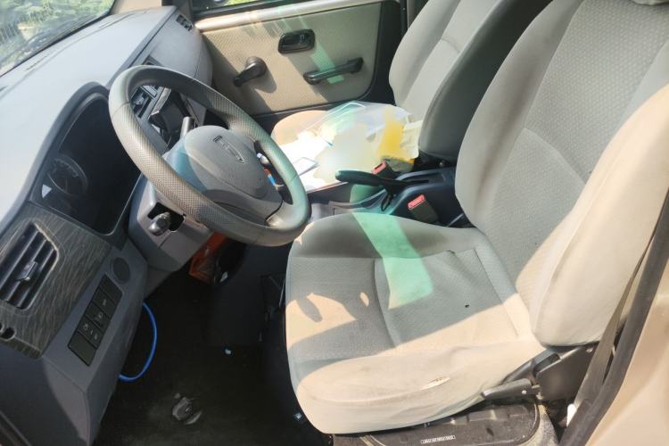Used Jinbei Hiace X30 2021 1.5L Standard-Grade Central Air-Conditioned Van China VI Emission Standard SWC15M Left Front Seat