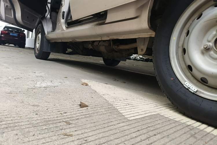 Used Jinbei Hiace X30 2021 1.5L Wealthy Edition Bus China VI Standard SWC15M Left Side Sill