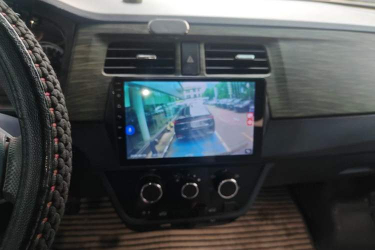 Used Jinbei Hiace X30 2021 1.5L Wealthy Single-Steaming Air-Conditioned Van China VI Standard SWC15M Audio And AC Panel