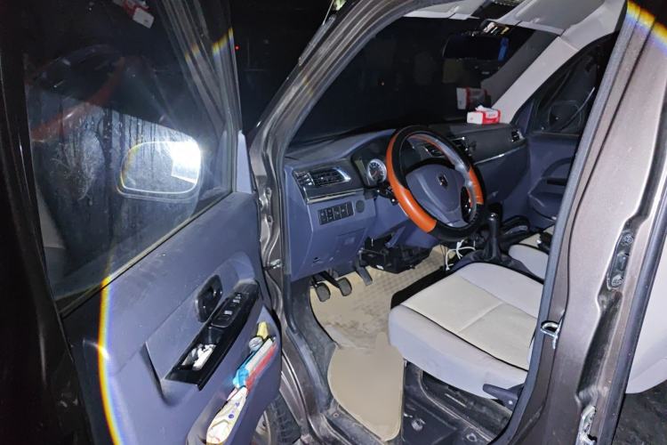 Used Jinbei Hiace X30 2021 1.5L Comfort-Grade Central Air-Conditioned Bus China VI Standard SWC15M Driver Seat