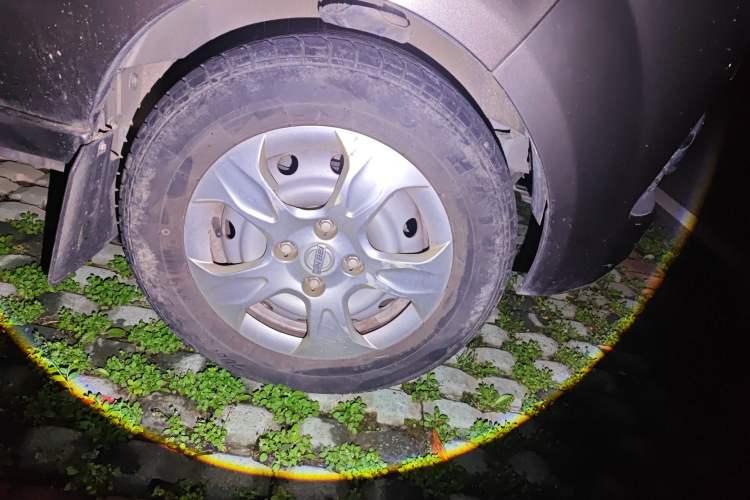 Used Jinbei Hiace X30 2021 1.5L Comfort-Grade Central Air-Conditioned Bus China VI Standard SWC15M Right Front Wheel Hub