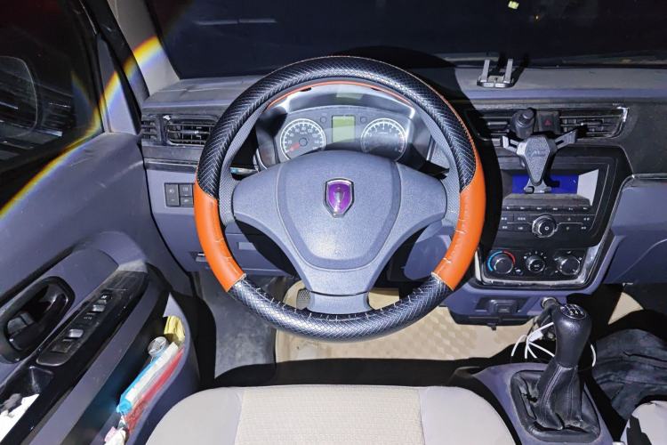 Used Jinbei Hiace X30 2021 1.5L Comfort-Grade Central Air-Conditioned Bus China VI Standard SWC15M Steering Wheel