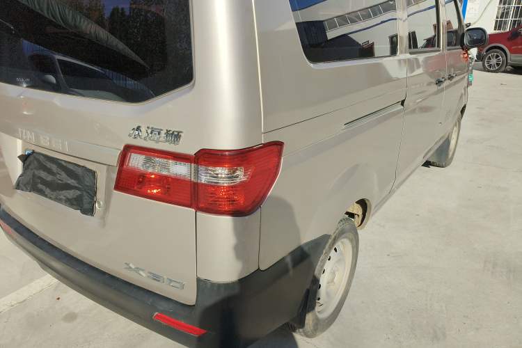 Used Jinbei Hiace X30 2021 1.5L Wealthy Single-Steaming Air-Conditioned Version Bus China VI Standard SWC15M Exterior 6