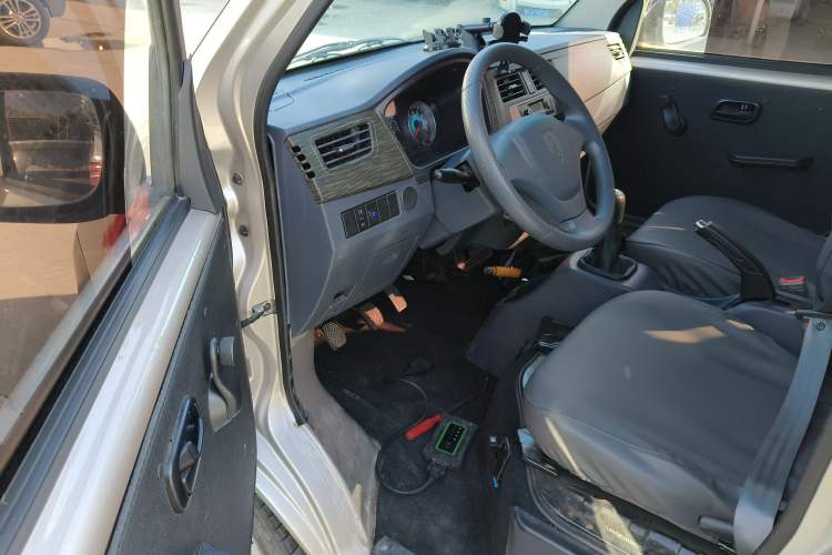 Used Jinbei Hiace X30 2021 1.5L Wealthy Single-Steaming Air-Conditioned Version Bus China VI Standard SWC15M Interior 3