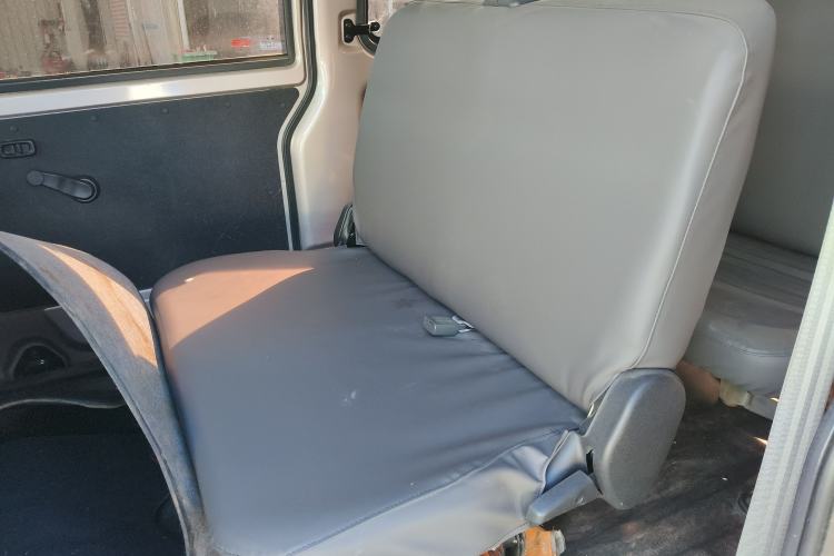 Used Jinbei Hiace X30 2021 1.5L Wealthy Single-Steaming Air-Conditioned Version Bus China VI Standard SWC15M Interior 4