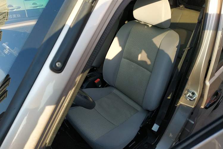 Used Jinbei Hiace X30 2021 1.5L Wealthy Edition Bus China VI Standard SWC15M Left Front Seat