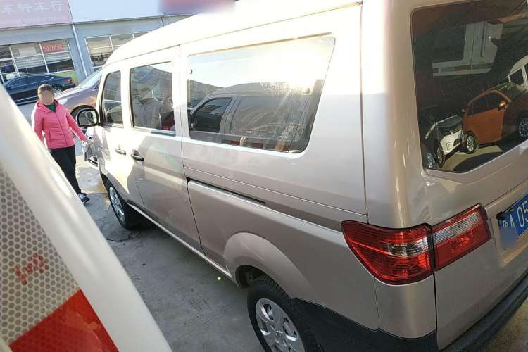 Used Jinbei Hiace X30 2021 1.5L Wealthy Edition Bus China VI Standard SWC15M Left Side