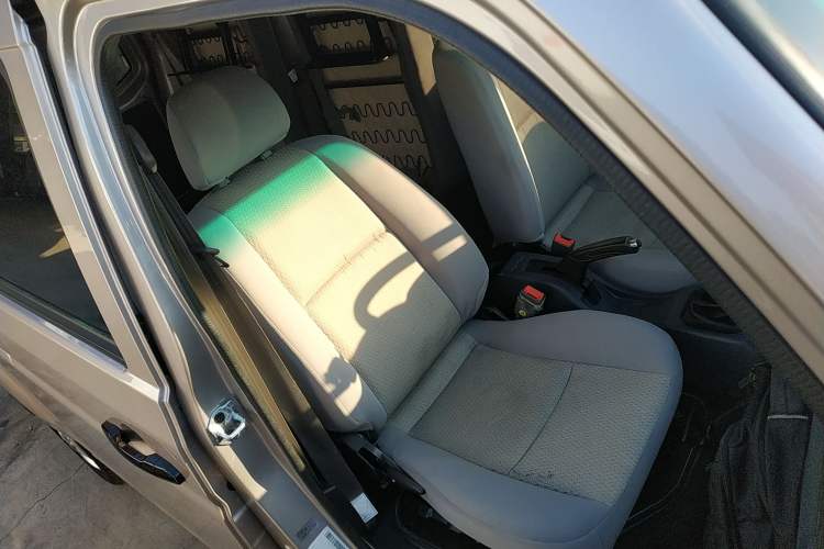 Used Jinbei Hiace X30 2021 1.5L Wealthy Edition Bus China VI Standard SWC15M Right Front Seat