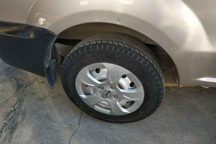 Used Jinbei Hiace X30 2021 1.5L Wealthy Edition Bus China VI Standard SWC15M Right Rear Wheel Hub