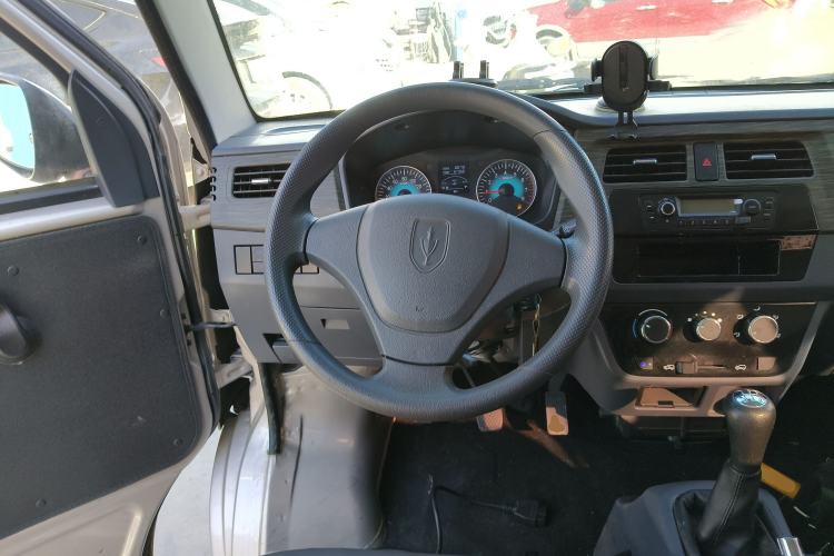 Used Jinbei Hiace X30 2021 1.5L Wealthy Single-Steaming Air-Conditioned Version Bus China VI Standard SWC15M Steering Wheel
