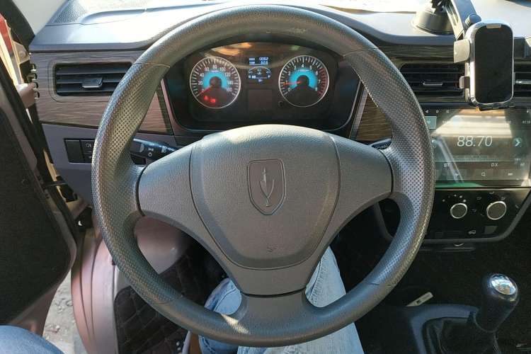 Used Jinbei Hiace X30 2021 1.5L Wealthy Edition Bus China VI Standard SWC15M Steering Wheel