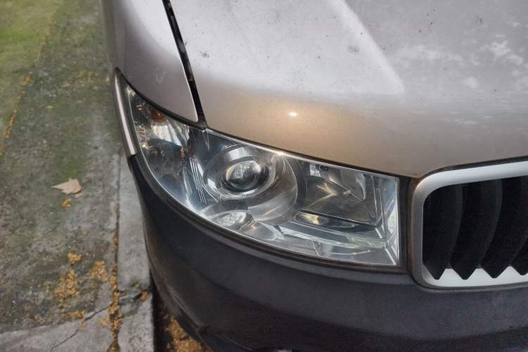 Used Jinbei Hiace X30 2021 1.5L Wealthy Van China VI Standard SWC15M Right Front Headlight