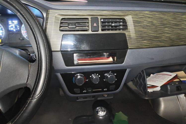 Used Jinbei Hiace X30 2021 1.5L Standard Version Air-Conditioning-Free Bus China VI Emission Standard SWC15M Audio And AC Panel