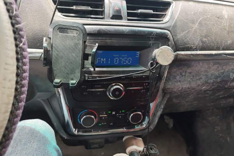 Used Jinbei Hiace X30 2021 1.5L Business-Class Central Air-Conditioned Coach China VI Standard Model SWC15M Audio And AC Panel
