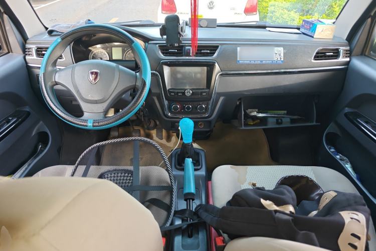 Used Jinbei Hiace X30 2021 1.5L Comfort Model Air-Conditioner-Free Version National VI Standard SWC15M Bus Center Console