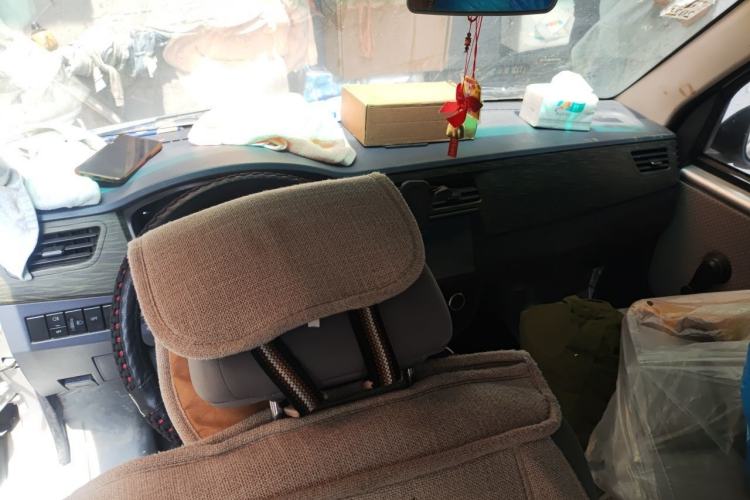 Used Jinbei Hiace X30 2021 1.5L Standard Version Air-Conditioning-Free Bus China VI Emission Standard SWC15M Center Console