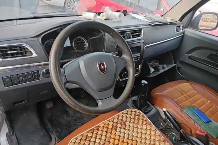 Used Jinbei Hiace X30 2021 1.5L Comfort Plus Central Air-Conditioned Van China VI Standard SWC15M Center Console